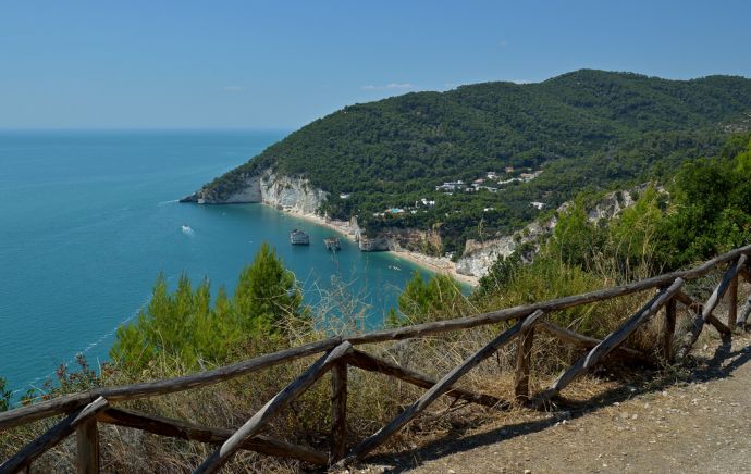 Sentiero Natura da Baia Vignanotica a Baia delle Zagare Gargano