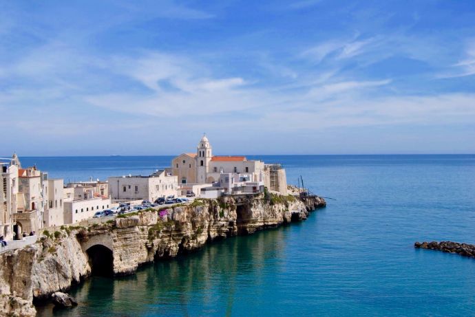 Veduta di Vieste e del mare