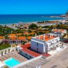 Hotel con vista sul mare e sulla città.